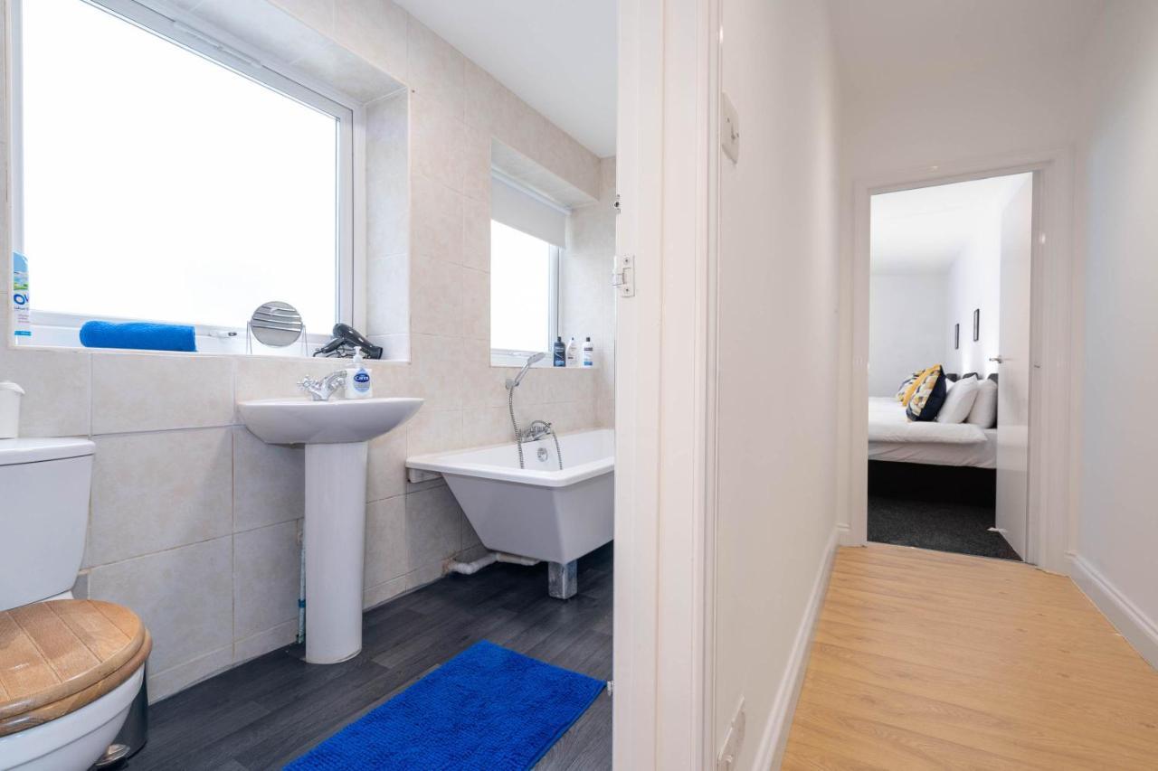 Three Bedroom Apartment- One Choice Stays Serviced Accommodation- Jewellery Quarter Birmingham Esterno foto