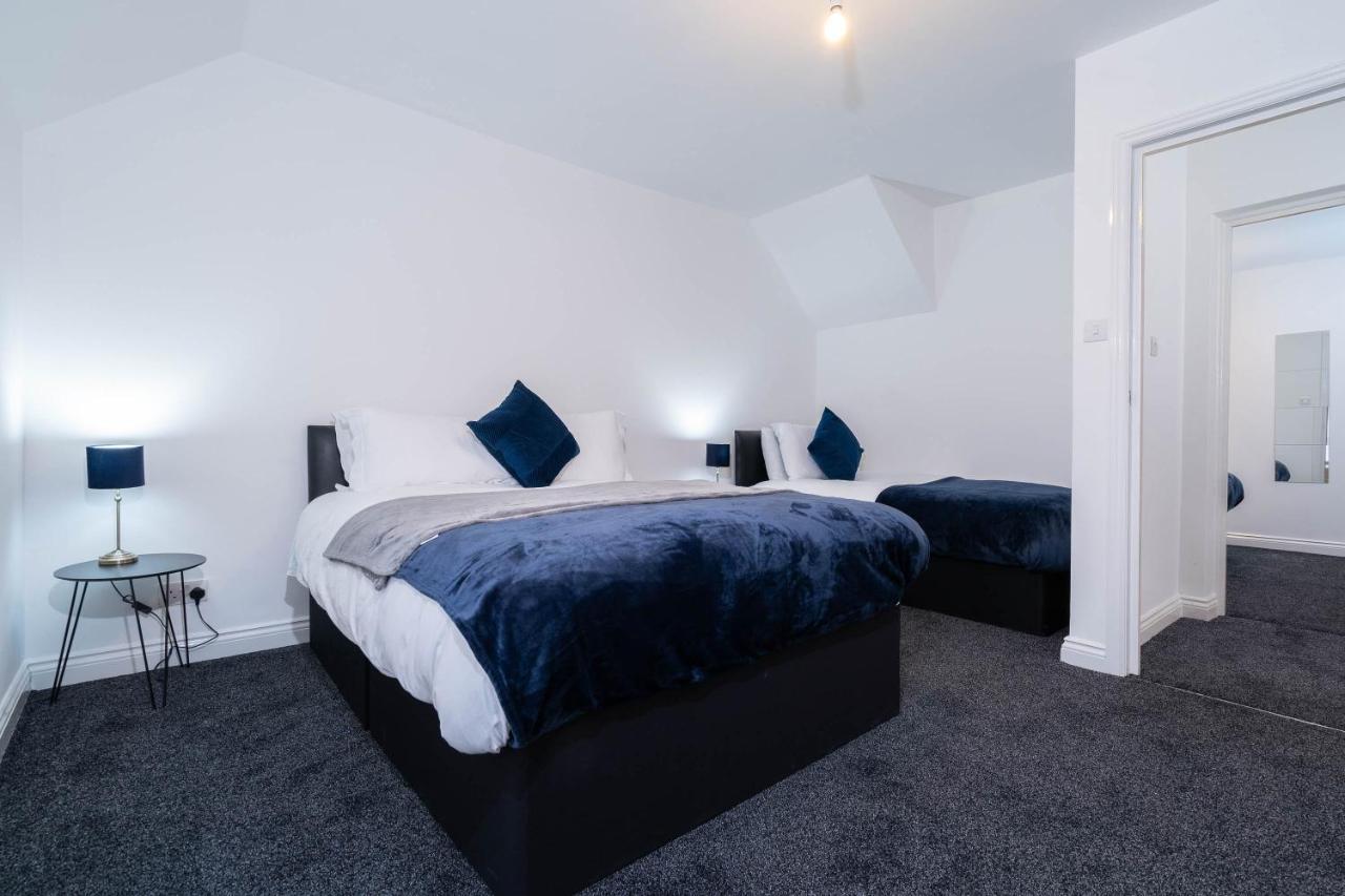 Three Bedroom Apartment- One Choice Stays Serviced Accommodation- Jewellery Quarter Birmingham Esterno foto
