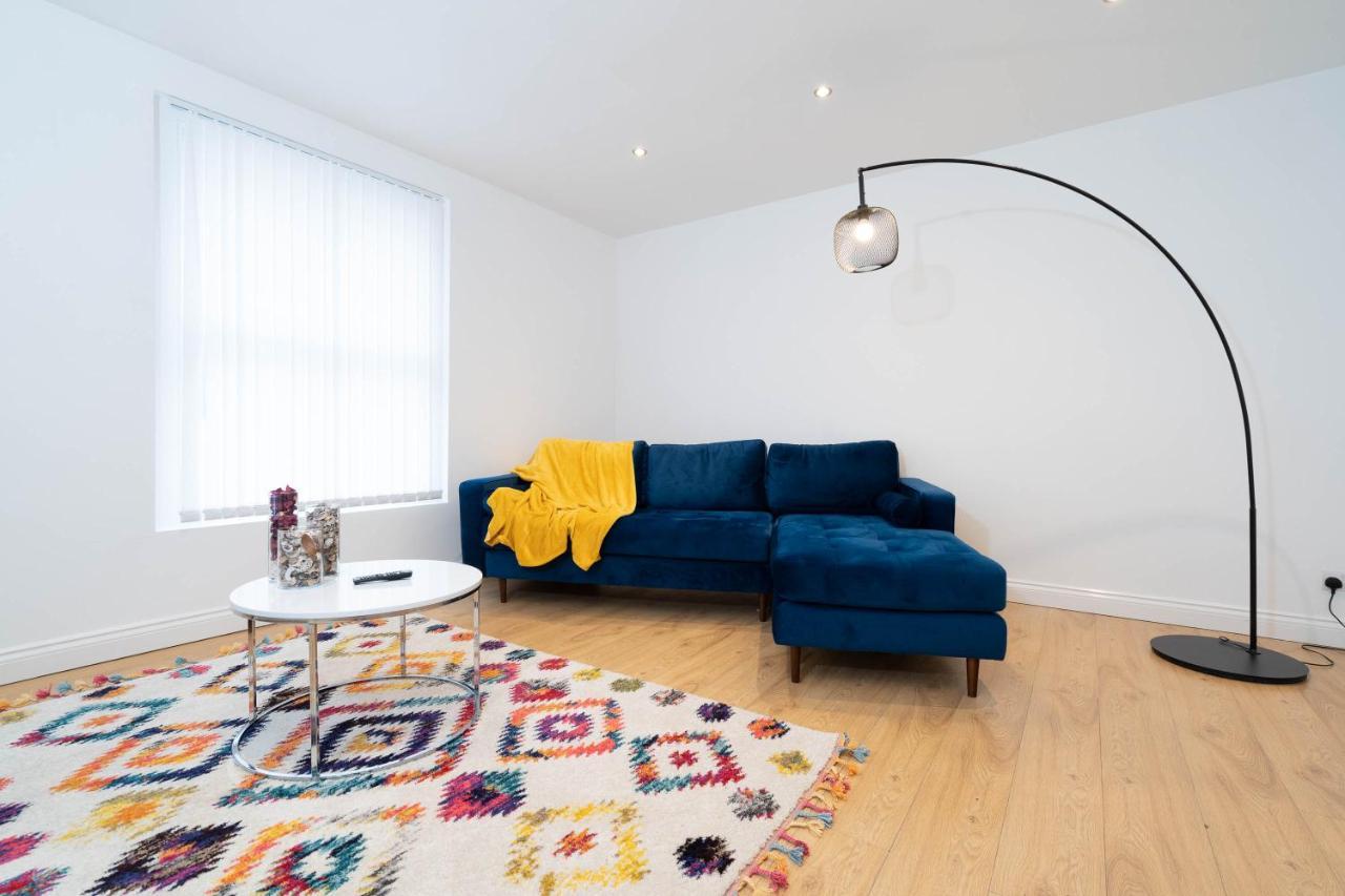Three Bedroom Apartment- One Choice Stays Serviced Accommodation- Jewellery Quarter Birmingham Esterno foto