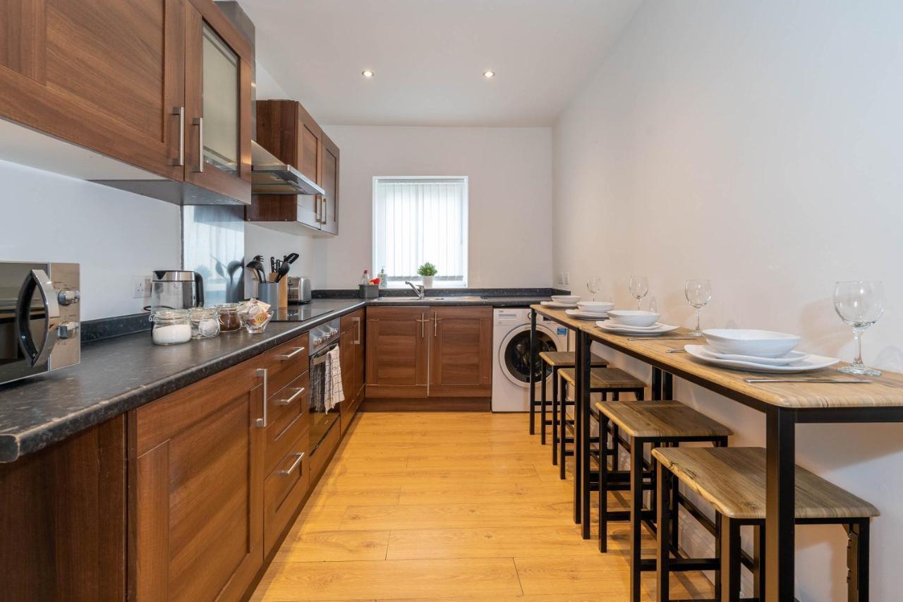 Three Bedroom Apartment- One Choice Stays Serviced Accommodation- Jewellery Quarter Birmingham Esterno foto
