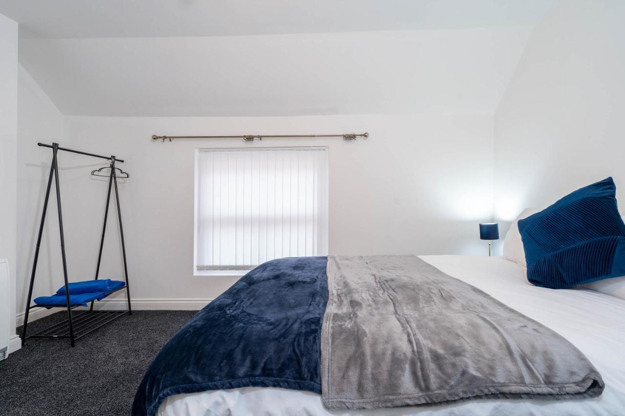 Three Bedroom Apartment- One Choice Stays Serviced Accommodation- Jewellery Quarter Birmingham Esterno foto