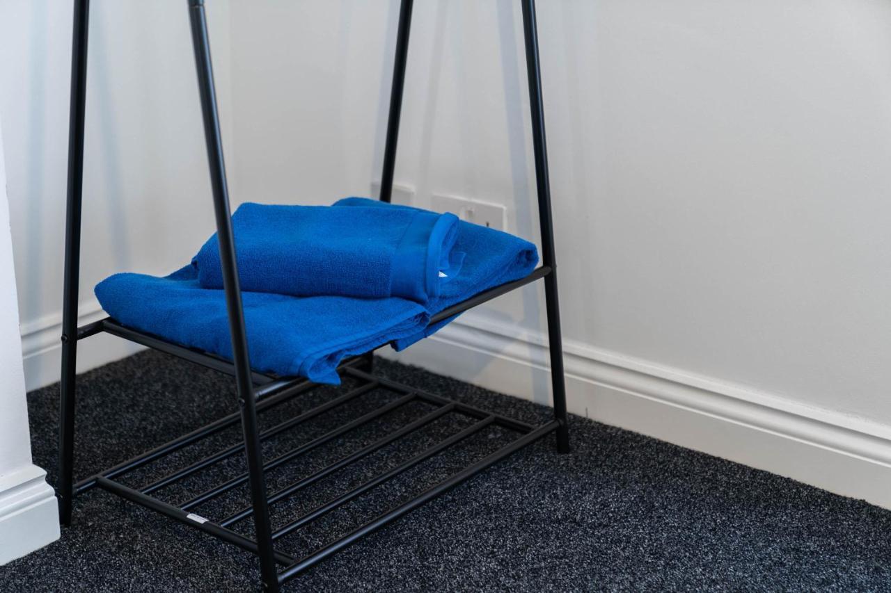 Three Bedroom Apartment- One Choice Stays Serviced Accommodation- Jewellery Quarter Birmingham Esterno foto