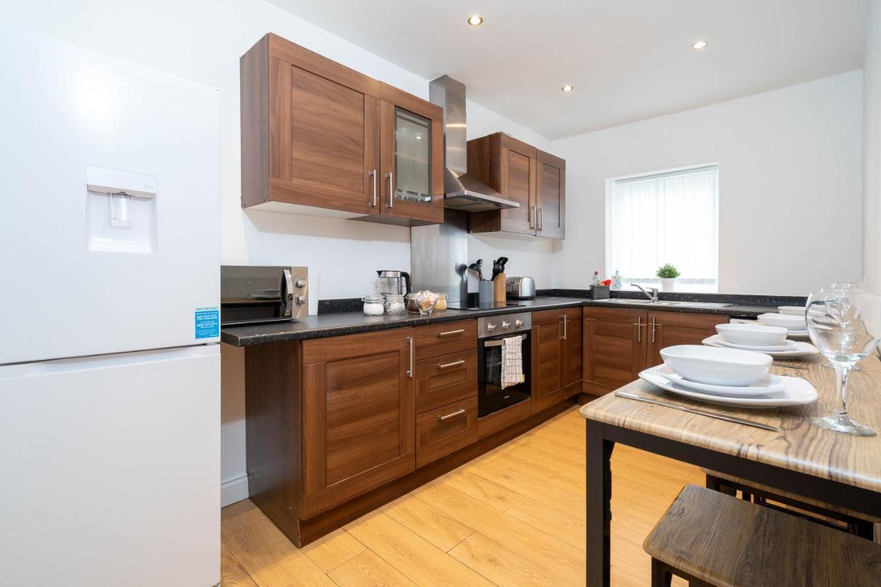 Three Bedroom Apartment- One Choice Stays Serviced Accommodation- Jewellery Quarter Birmingham Esterno foto